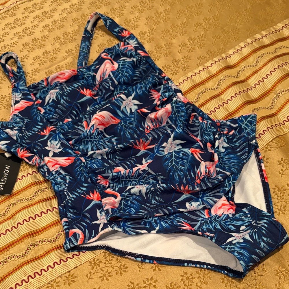 NWT SHESHOW One-Piece Swimsuit, Flamingo Print, Poly Blend, Washable, S